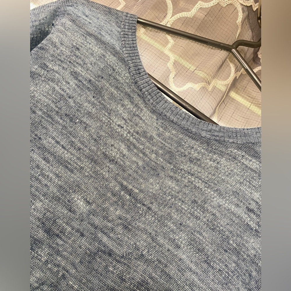 Lululemon sweater - Picture 4 of 10
